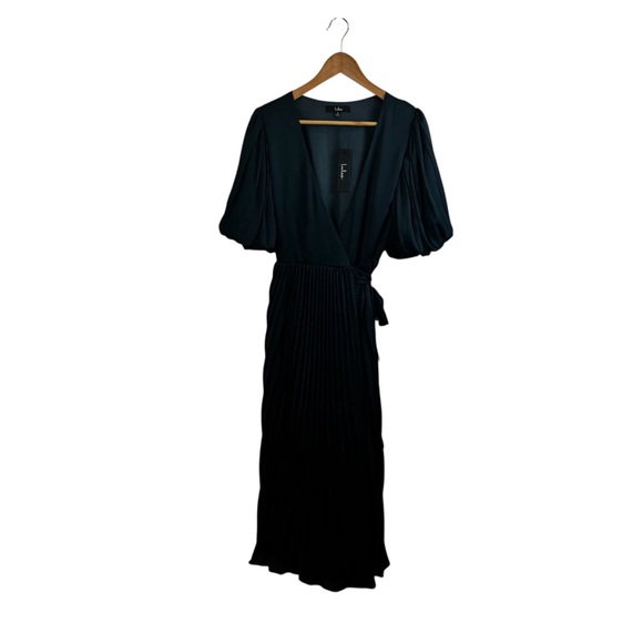 NWT LULUS Exquisite Icon Emerald Green Pleated Puff Sleeve Wrap Dress Sz M - Picture 4 of 11